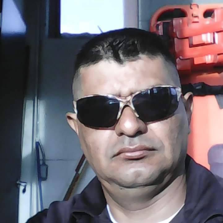 Identifican a conductor que murió tras estrellarse con rastra en la López; era taxista