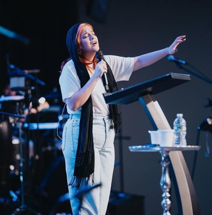 Hija de German Ponce sorprende con radical cambio físico