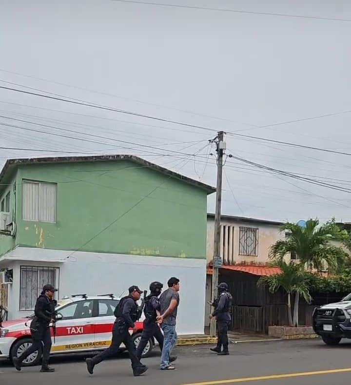 Hombre ataca con machete a vecina porque tenía problemas por su perro