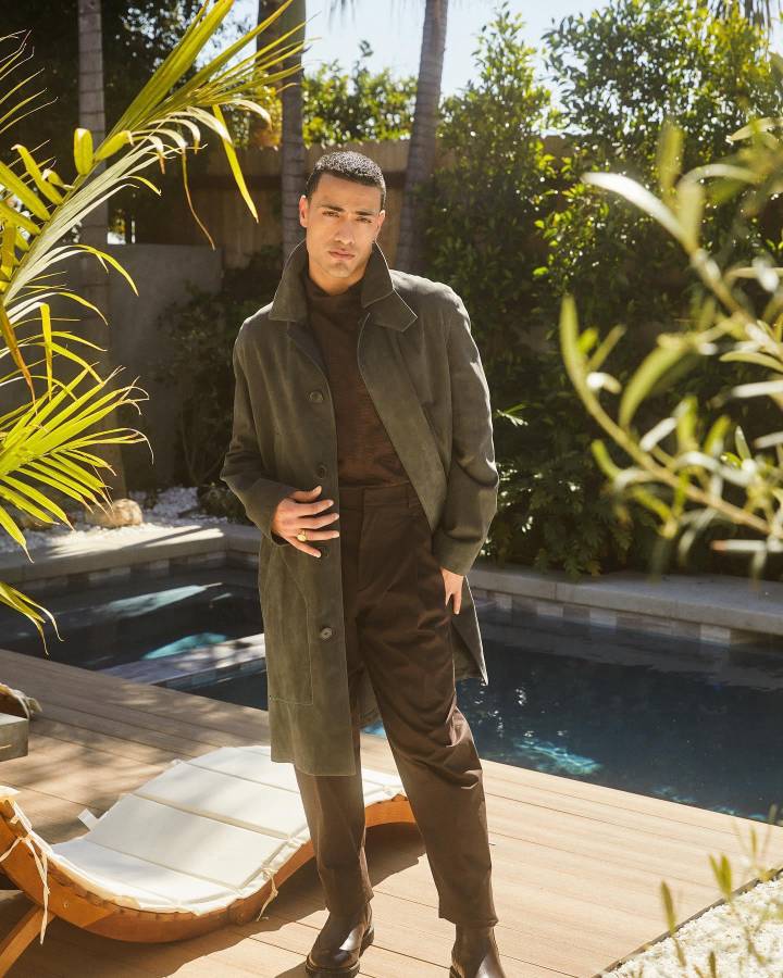 Desde muy pequeño, a Freddy Miyares le apasionaba la actuación y es por ello que a sus 10 años comenzó a formar parte de escuelas de actuación.