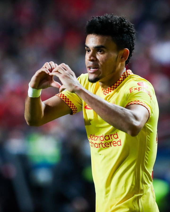 El colombiano Luis Díaz marcó su primer gol en la UEFA Champions League. Foto EFE.