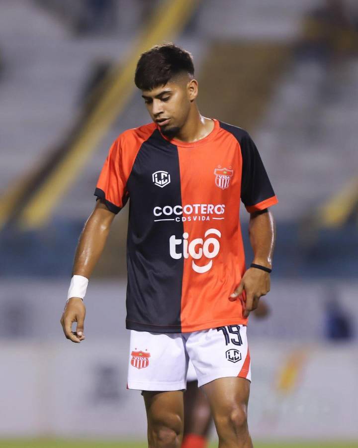 Clever Portillo llega procedente del CDS Vida de La Ceiba,