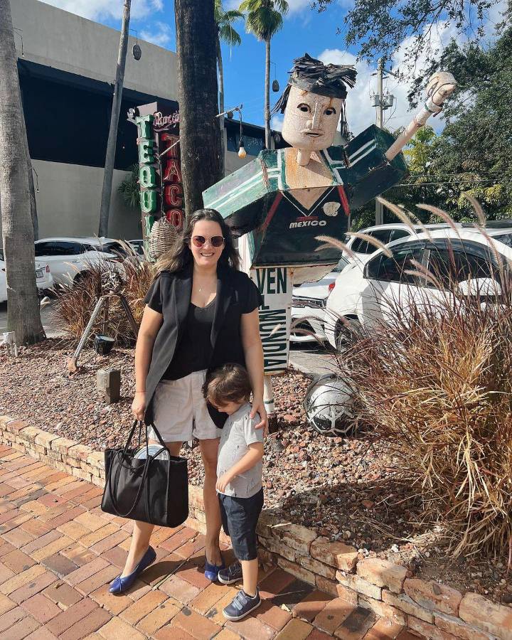 Carmen combina esta pasión por los deportes y el periodismo con otra de sus grandes facetas, la de madre. En sus redes sociales suele compartir los hermosos momentos que vive junto a su pequeño hijo Luca, quien vino al mundo en enero de 2020.