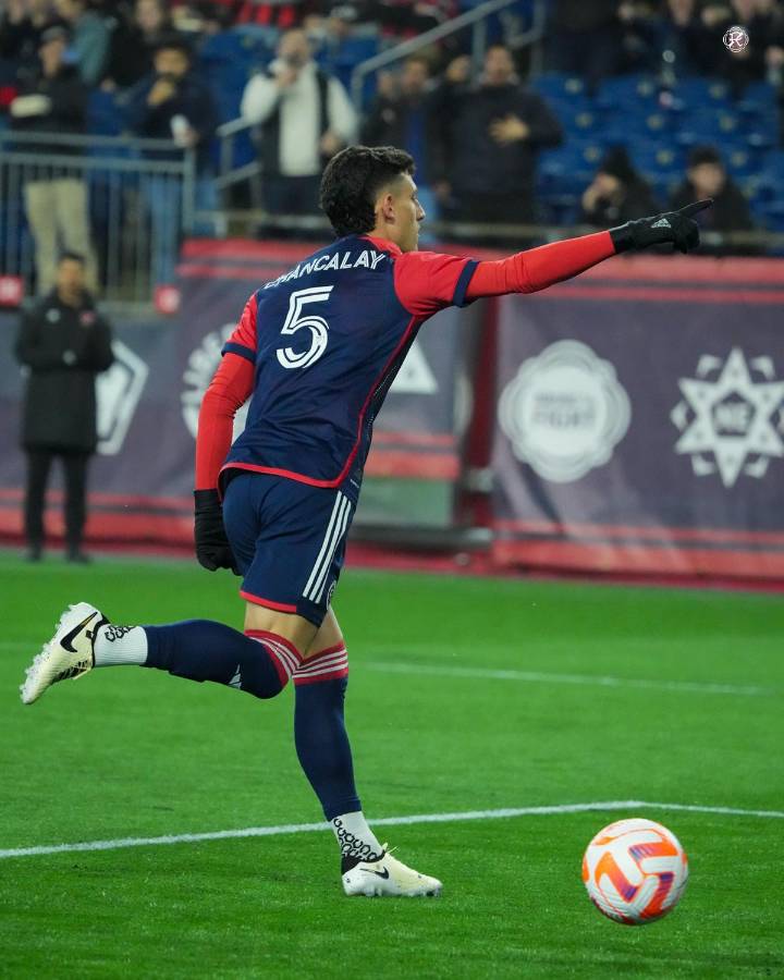 El argentino Tomás Alejandro Chancalay marcó un doblete para la victoria del Revolution.