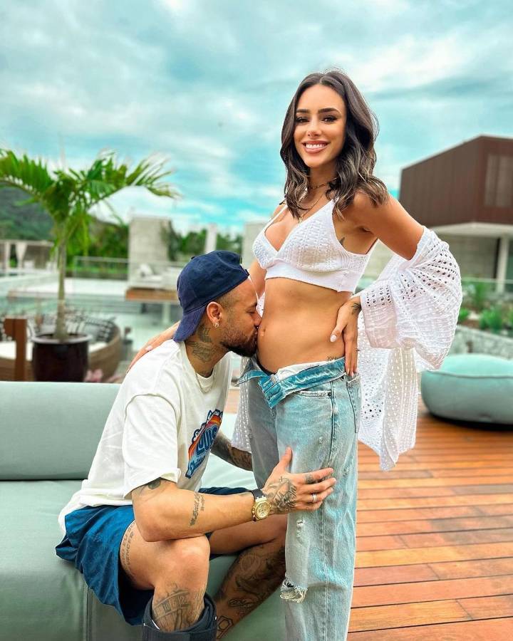 Neymar y Bruna Biancardi serán padres de un niño.