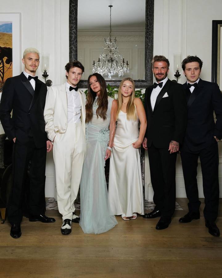Romeo, Cruz, Victoria, Harper Seven, David y Brooklyn Beckham.