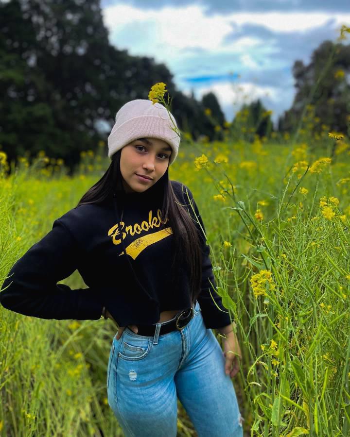 Jugador costarricense es descubierto siéndole infiel a su esposa