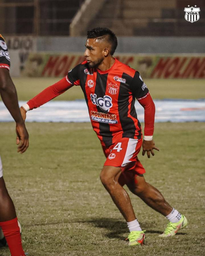 Carlos Argueta ha disputado 87 partidos en la Liga Nacional con el Club Vida.