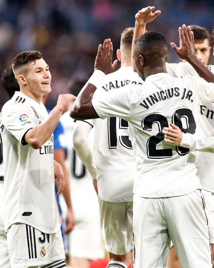 Sub debut con el Real Madrid fue en la temporada 2018/2019.