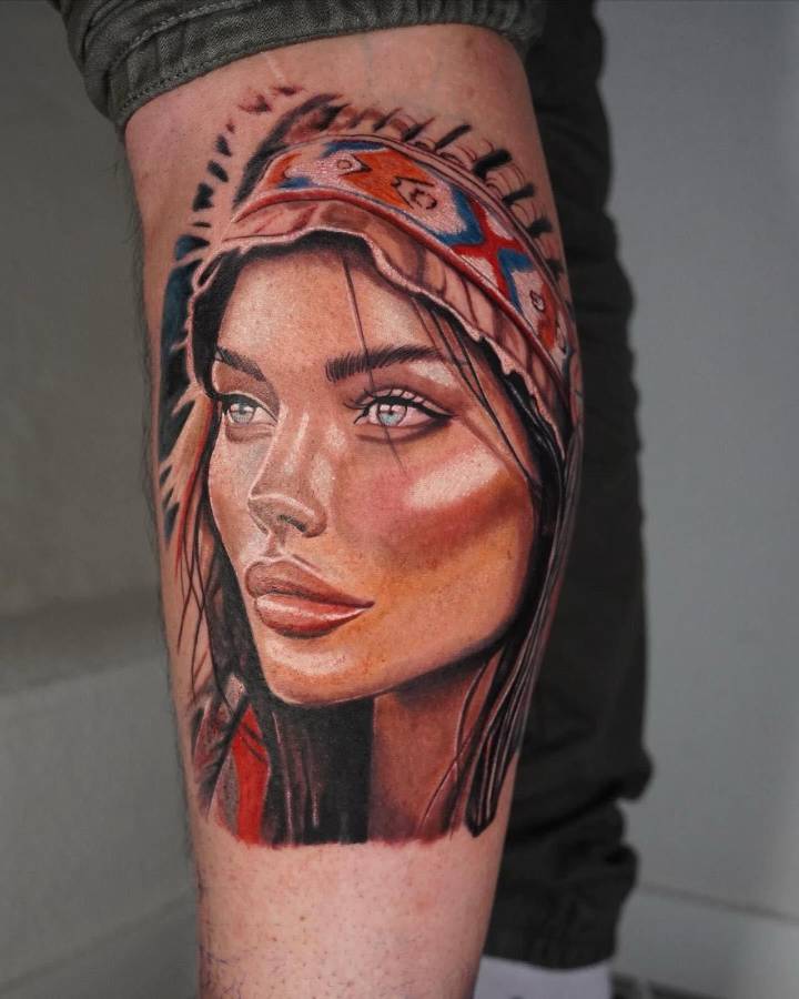 Los trabajos de Mario están enfocados principalmente a retratos a color y en sombras.