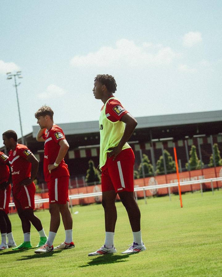 Nayrobi Vargas lo cuenta: su vida en Alemania, la ‘H’ y fichaje por el Mainz