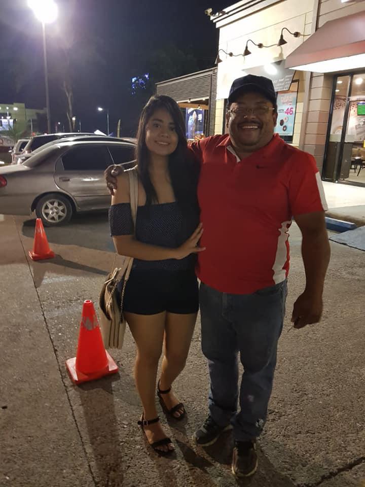 Etny Uyoa había perdido a su madre; ahora a su padre y a su segunda mamá