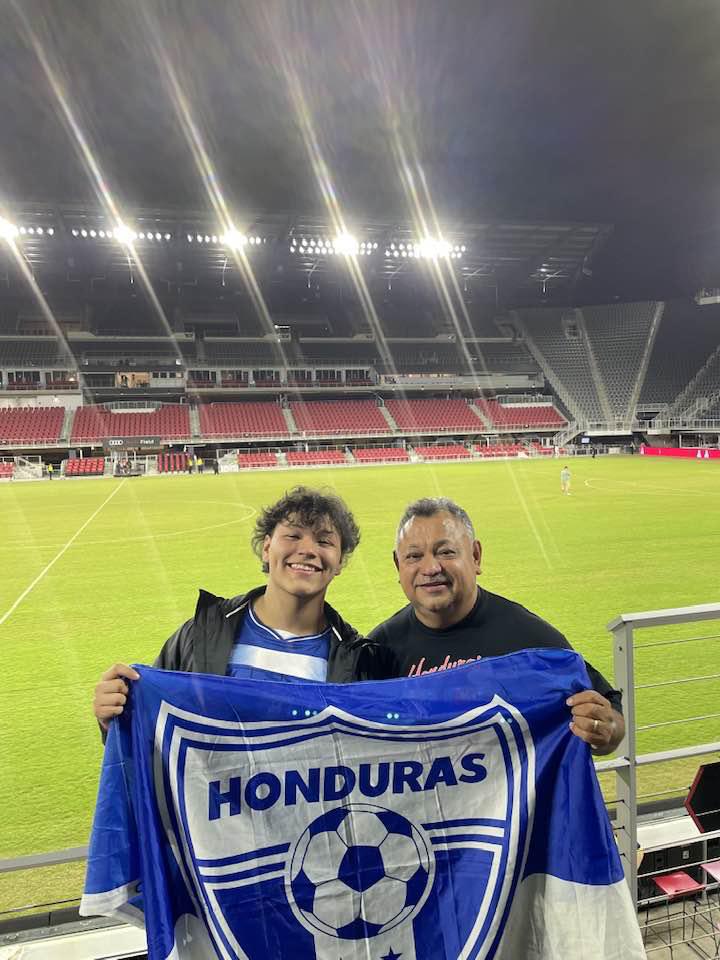 Revelan la razón por la que fue detenido pastor hondureño en EEUU