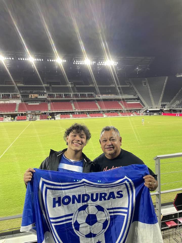 Pastor hondureño detenido por ICE en Maryland recupera su libertad