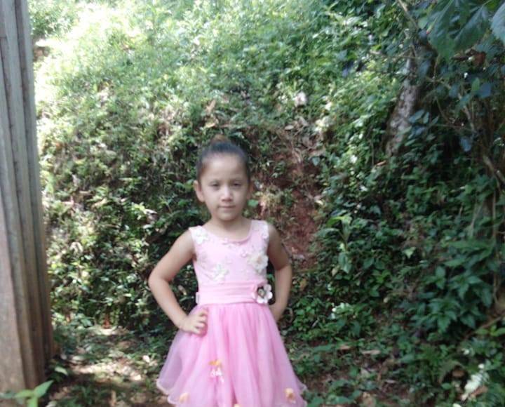 La madre de las menores era originaria de Copán y cuando se casó con el papá de las niñas se instaló en Olanchito.