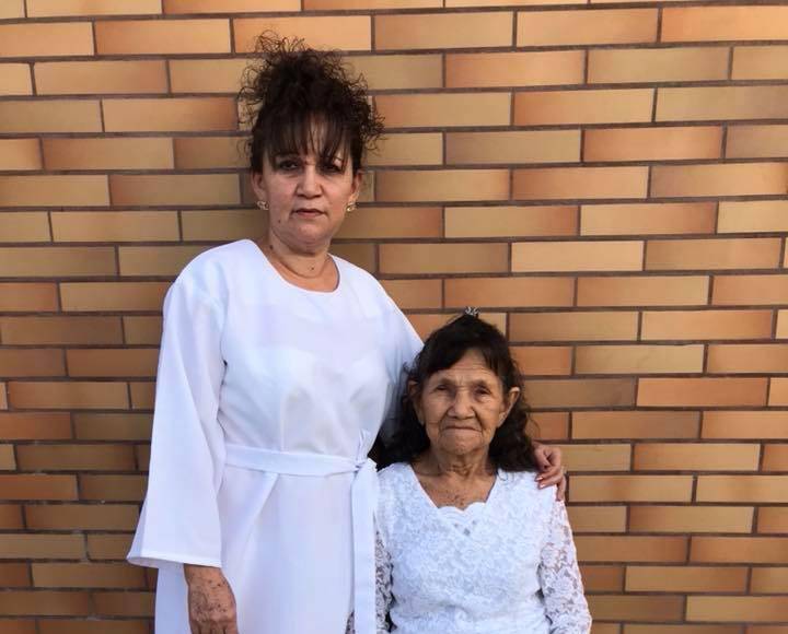 Desde temprana edad, Fredys ya sabía que al crecer quería ser un médico respetado, que contribuyera al desarrollo de su país, pese a las múltiples limitantes que lo rodeaban en La Guacamaya, aldea donde creció con su madre y su abuela.