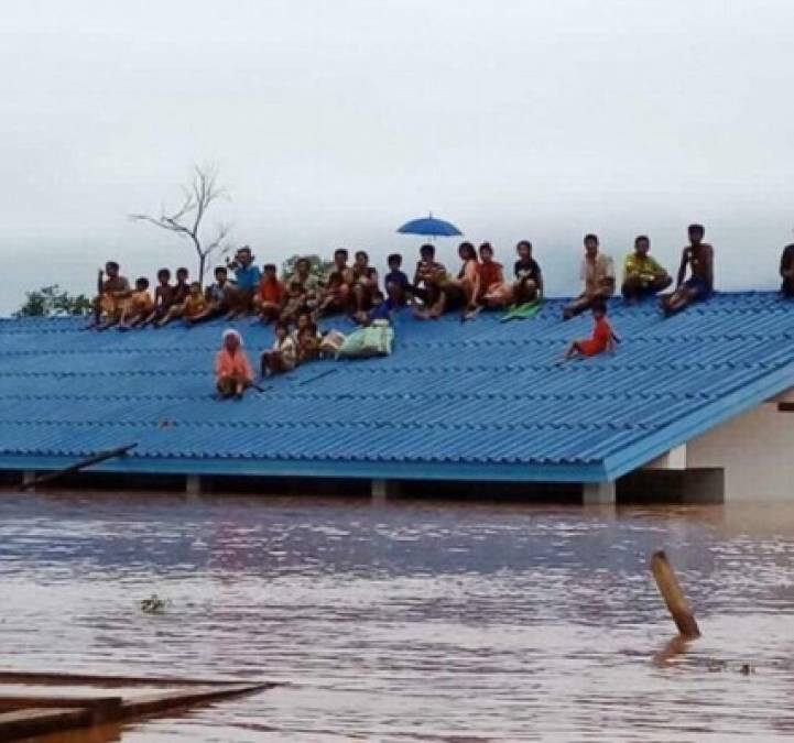 Hay 'varios muertos y cientos de desaparecidos', anunció la agencia oficial de Laos.