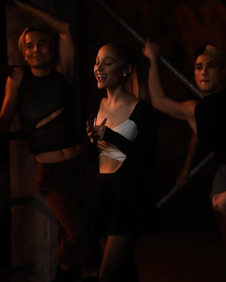 Ariana Grande lanzará su nuevo álbum musical en marzo