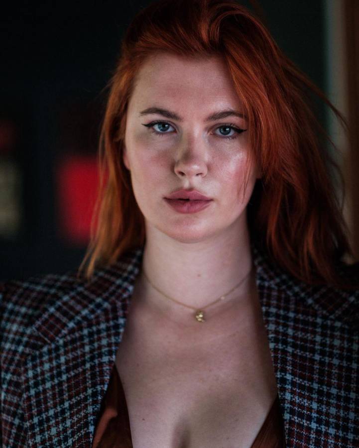 Hija de Alec Baldwin fue violada de joven; decidió abortar