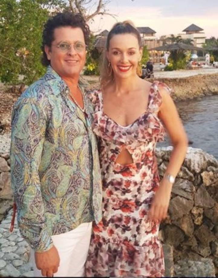 La modelo y el cantante se dieron unas mini vacaciones la semana pasada, pero fue hasta hace unas horas que compartieron imágenes con sus fans.