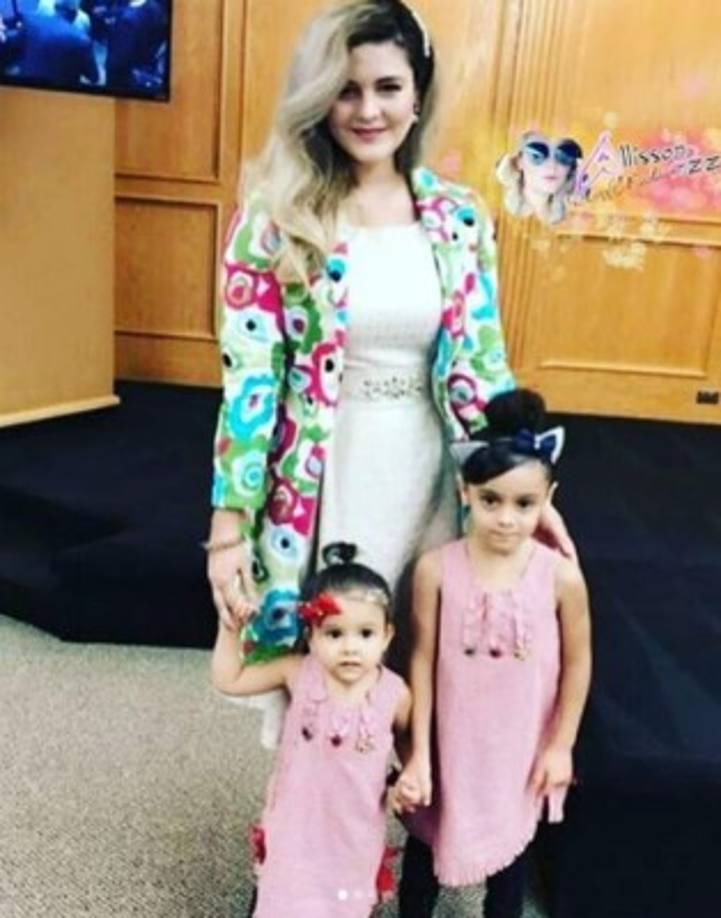 Fue en 2010 cuando Allisson Lozz anunciaba su retiro de la actuación para dedicarse a su familia, tras haberse convertido en Testigo de Jehová. Pero ello nunca la ha alejado de sus fans, quienes siguen de cerca los pasos de la vida de la exactriz.<br/>