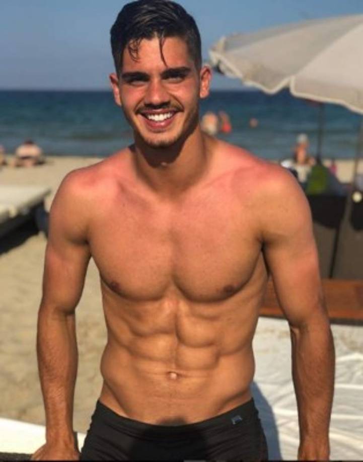 Por medio de sus redes sociales, André agradeció por todo el apoyo al AC Milan, y ahora deberá brillar en España.