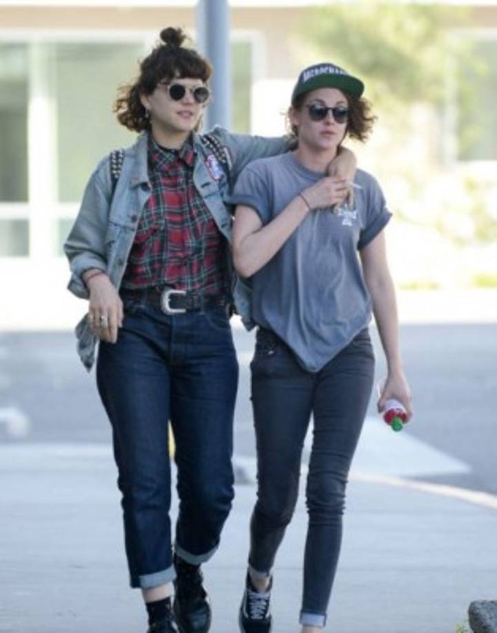 La nueva novia de la actriz le encanta pasearse con ella en las calles de París y Nueva York.