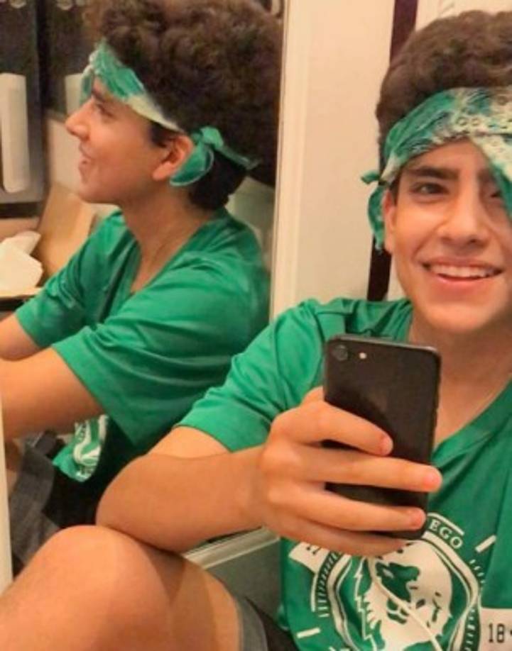 15 años tiene su primogénito Ángel Gabriel.