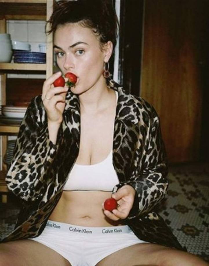 Myla se considera una mujer normal. En su Instagram comparte fotos sin maquillaje y ha posado completamente desnuda para algunas revistas.