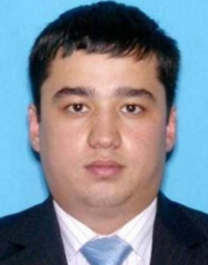 Nombre: Nodir Yunusov<br/>Alias: No tiene<br/>Fecha de nacimiento: 1 de enero de 1987<br/>Lugar de origen: Uzbekistán<br/>Buscado por tráfico de personas, tráfico de trabajo forzado y fraude en contratación de trabajadores extranjeros. Está relacionado con Sandjar Agzamov.