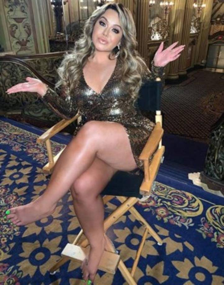 La intérprete dijo que los medios de comunicación hicieron mal ya que no siguieron las indicaciones, y también que han hablado con la seguridad para estar al tanto de lo que ocurrió por el lado de ellos.