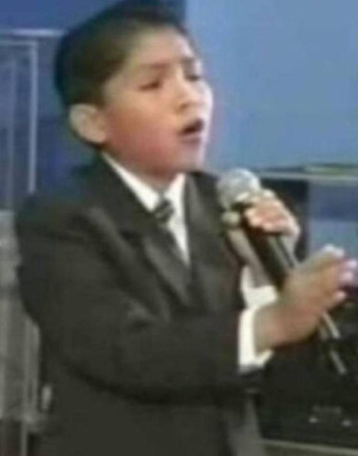 La fama de Nezaretth fue tal que algunas personas salían a su encuentro porque tenía un poder de convencimiento que ni grandes tienene.