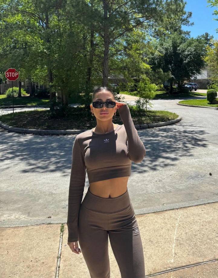 Antonella presume en sus redes sociales de su espectacular figura a sus seguidores, además de compartir sus aventuras con Thiago Almada.