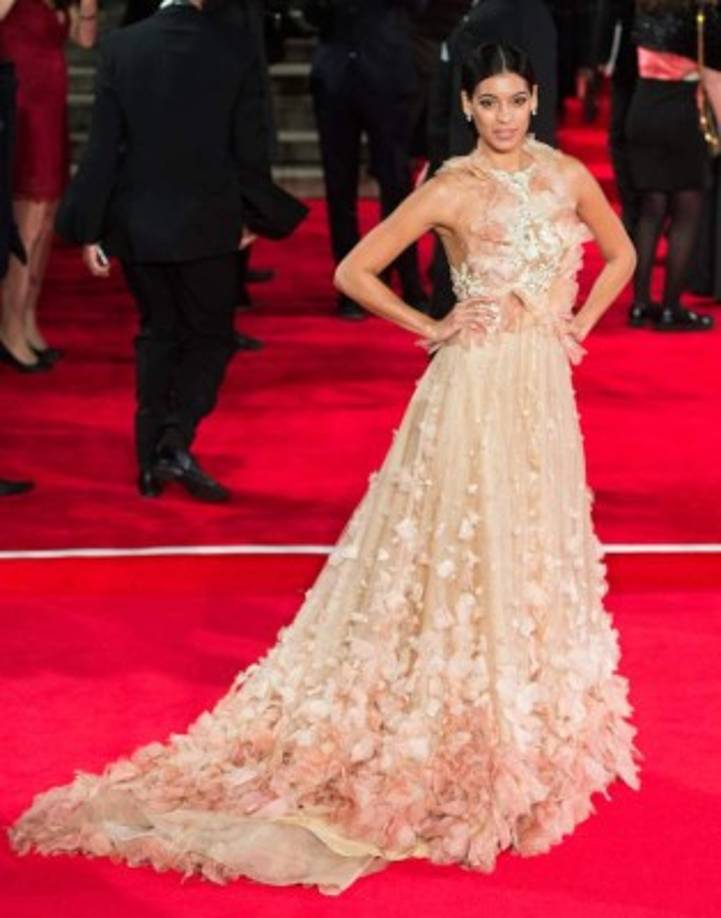 Para ella, lo mejor de trabajar junto a Daniel Craig es su personalidad. 'Me encontré con un actor al que realmente le interesan las escenas, que se preocupa en que todos los elementos estén ahí...'.