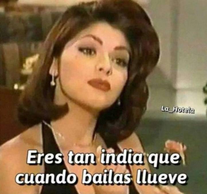 Los innumerables memes de Cantoral están inspirados en su personaje de la malvada Soraya Montenegro, de la conocida telenovela 'María la del barrio', la novela de Televisa realizada entre 1995 y 1996 que fue protagonizada por Thalía y Fernando Colunga.<br/>