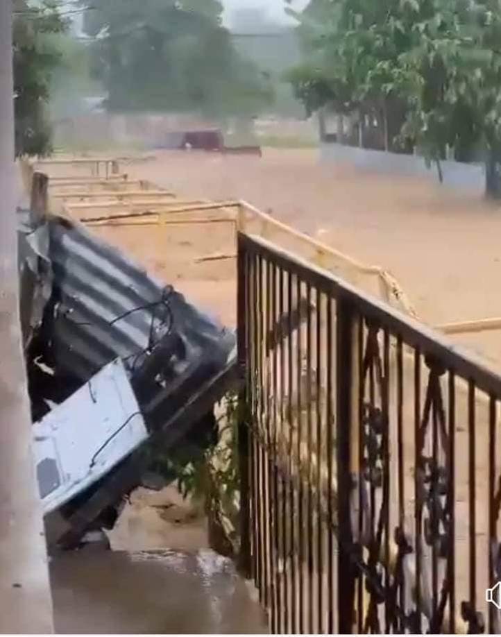 Los pobladores de El Progreso reportaron que estuvo lloviendo intensamente casi toda la tarde.