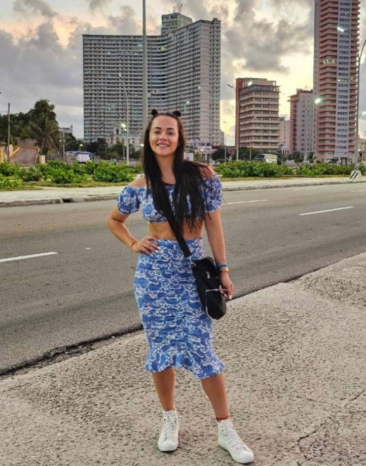 La periodista viajó hacia el país caribeño y en su estadía compartió muchas fotografías de lugares icónicos en Cuba. 