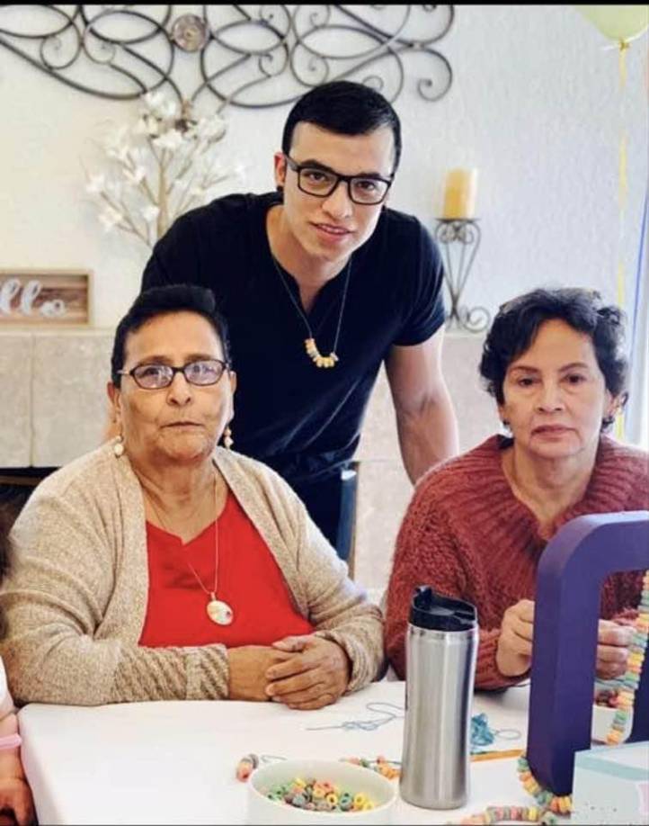 Toñito trabajaba en el condado de Ventura como plomero, su meta era hacer el dinero para comprar una casa para su mamá en Virginia.