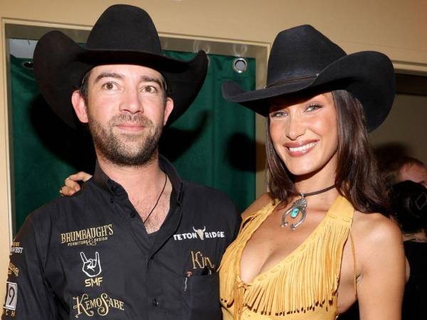 Adán Bañuelos y Bella Hadid en una foto de archivo.