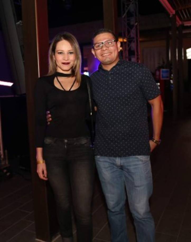 Sarahí Fúnez y Darwin Álvarez.