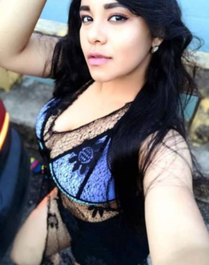 Yuridia Pineda Rodríguez - La hermosa futbolista hondureña que juega para el Motagua Femenino disfrutó del Feriado en Trujillo, Colón.