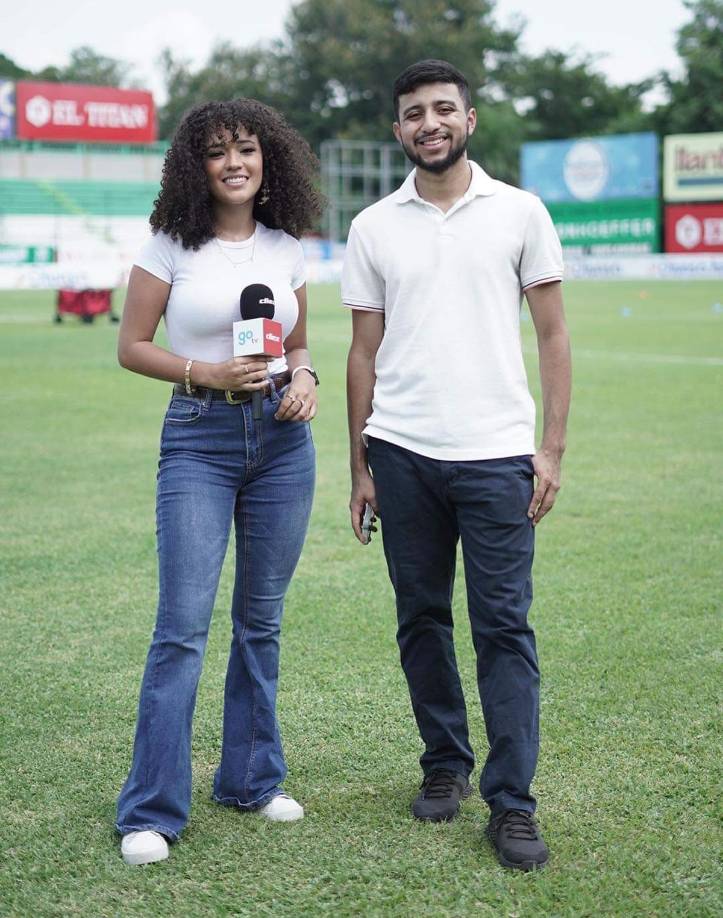 Las chicas que adornaron el derbi Marathón-Real España en el Yankel