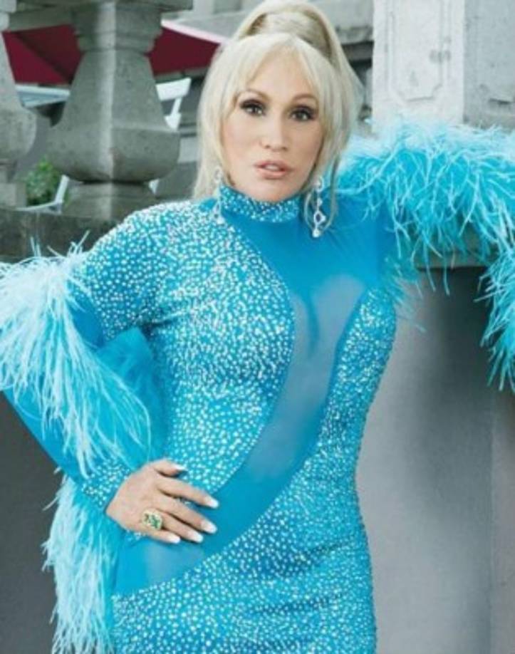 La belleza de la mexicana parece seguir intacta.