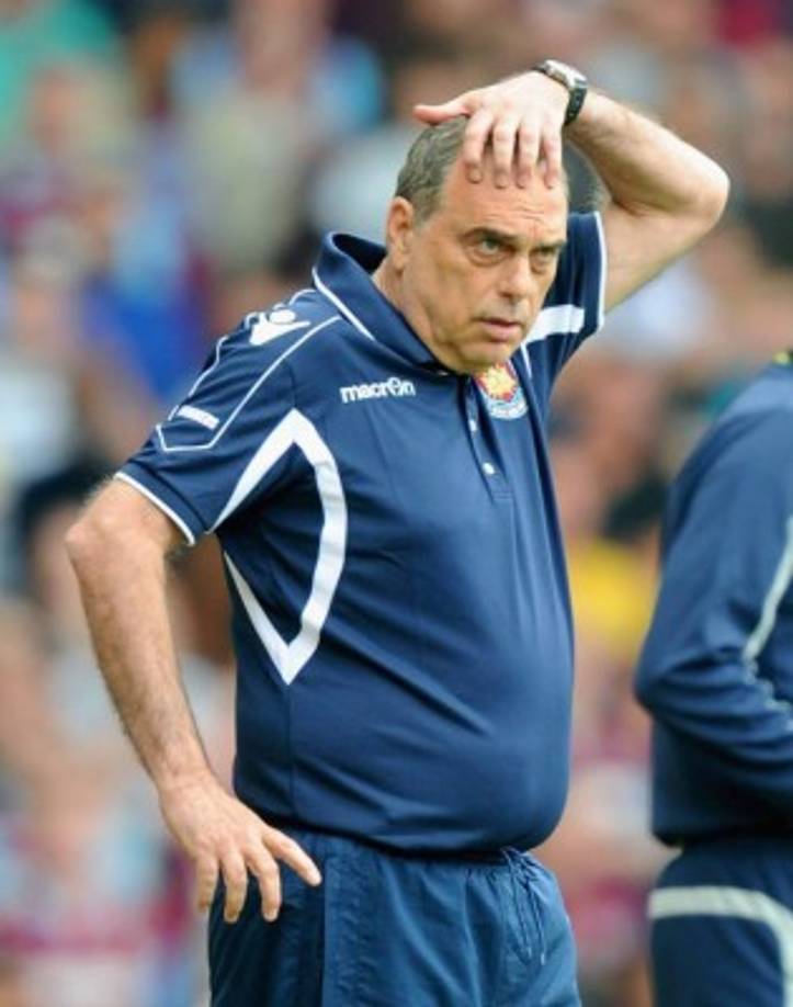 El israelí Avram Grant siempre quiso ser jugador profesional, pero nunca logró ese sueño. Por eso se hizo entrenador. Entre los clubes que ha dirigido se encuentran el Chelsea, el Portsmouth y el West Ham de la Liga Premier.