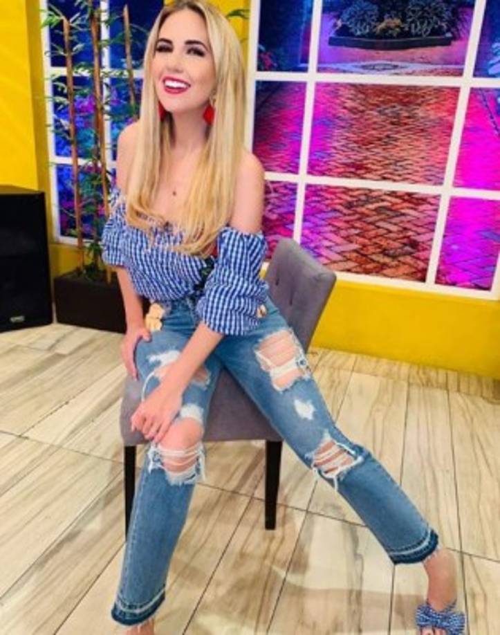 La confesión de la conductora se dio durante el programa de Bandamax, ‘Las inventadas’, emisión donde el personaje de ‘Rosa Concha’ quiso saber cómo estaba Raquel Bigorra después de tanta polémica.<br/><br/>