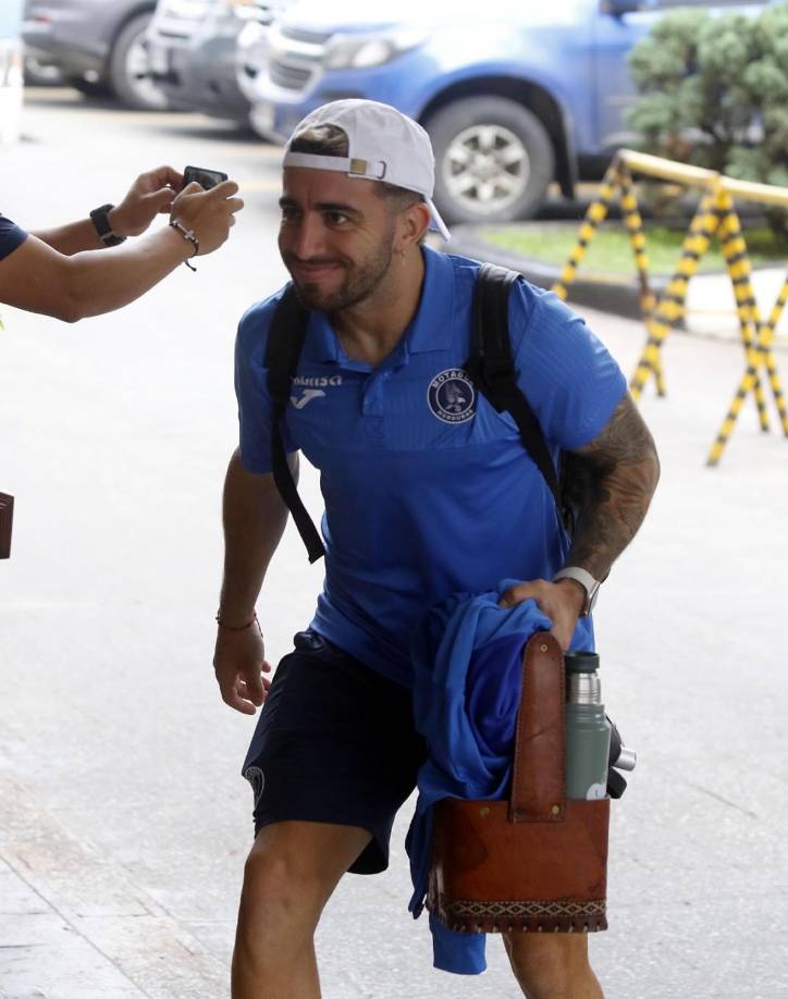 Agustín Auzmendi marcó dos goles en el primer duelo de las semifinales y le dio una ventaja al Motagua ante el Marathón.