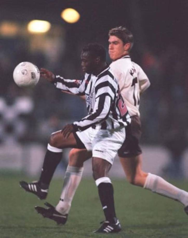 Souleymane Sane - El futbolista de Ghana militó gran parte de su carrera en la Bundesliga. Hizo bastante dinero durante su carrera. Sin embargo, a día de hoy no le llega para pagar las facturas. El motivo, una mala inversión de 150.000 euros que le reportó muchos gastos y el fin de su matrimonio.