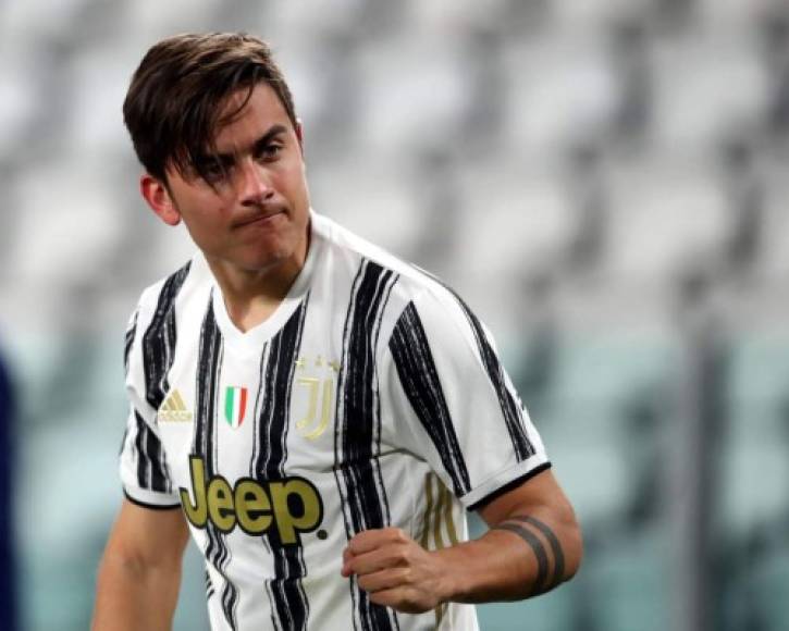 Paulo Dybala se queda en la Juventus. Así lo publica Tuttosport en su portada. Tras meses de negociaciones todo apunta a que el cuadro juventino va a cerrar a uno a los culebrones del verano de manera satisfactoria. El argentino ha publicado una foto en sus redes sociales con la leyenda de la Juve, Alessandro del Piero, como muestra de su fidelidad a la Vecchia Signora