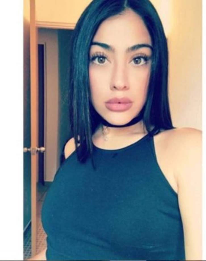 Cuando se enteró de su fama comenzó a subir más fotos fue en ese tiempo la mujer más buscada de Facebook.