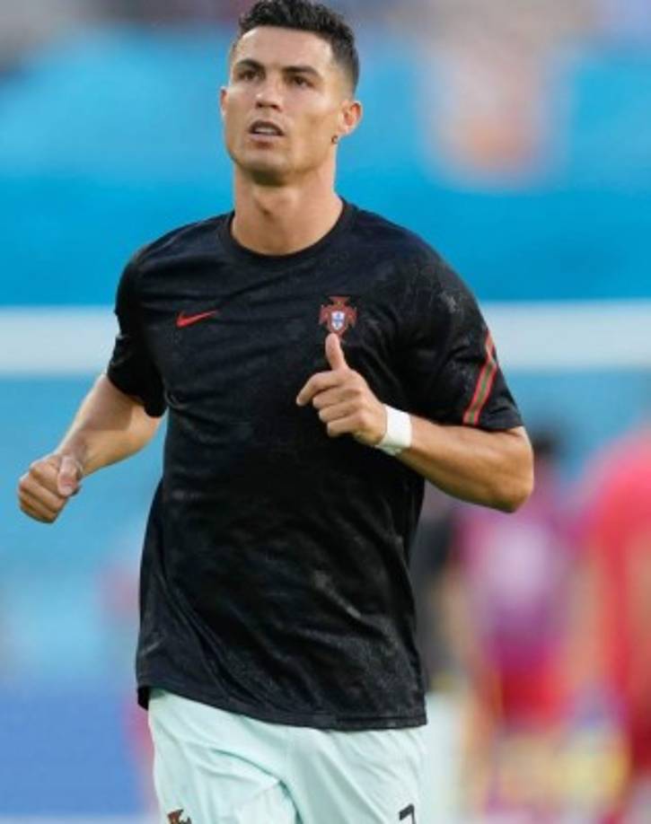 Según ‘La Gazzetta dello Sport’, Cristiano Ronaldo podría estar interesado en ampliar su vínculo con la Juventus, que expira en junio de 2022. La noticia sorprende porque muchos han señalado que CR7 no continuaría en el club italiano. Foto AFP.